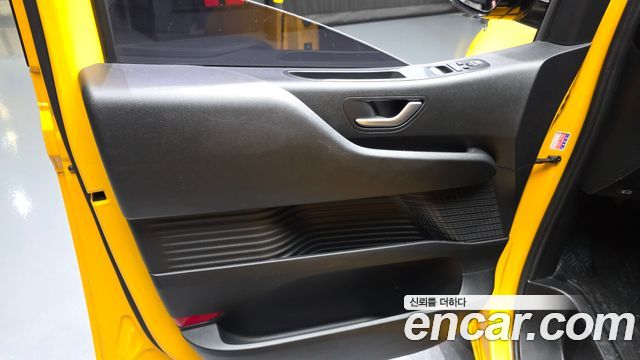Hyundai Staria 2022 — photo 14