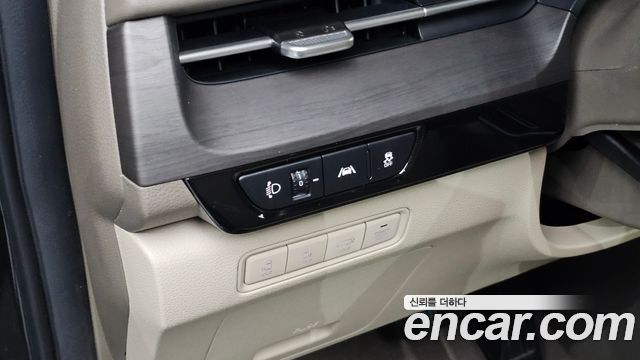 Kia Canival 2023 — photo 14