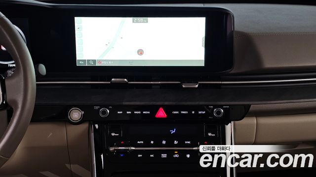 Kia Canival 2023 — photo 15
