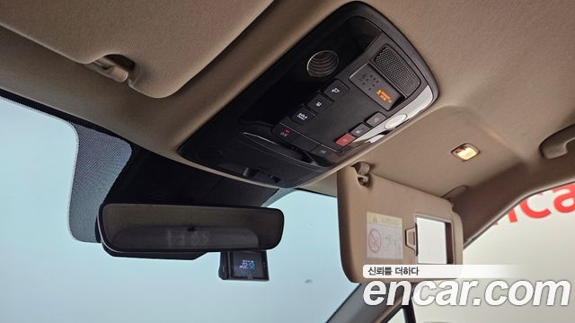 Kia Canival 2023 — photo 18