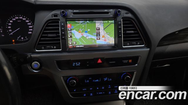 Hyundai Sonata 2016 — photo 20