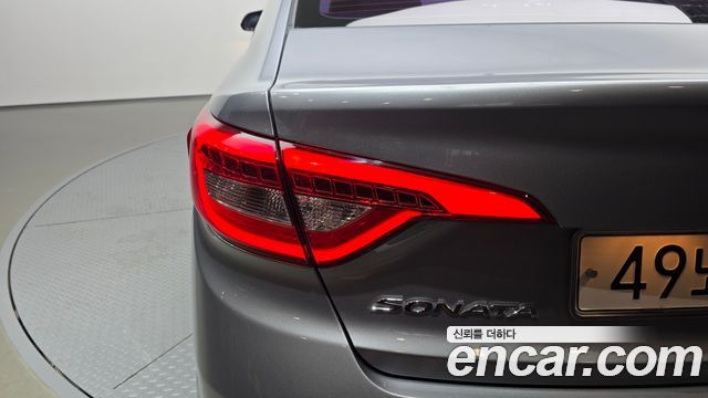 Hyundai Sonata 2016 — photo 9