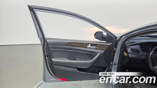 Hyundai Sonata 2016 — photo 14
