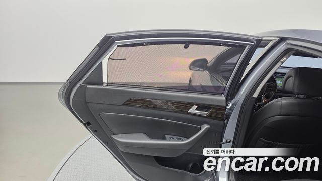 Hyundai Sonata 2016 — photo 15