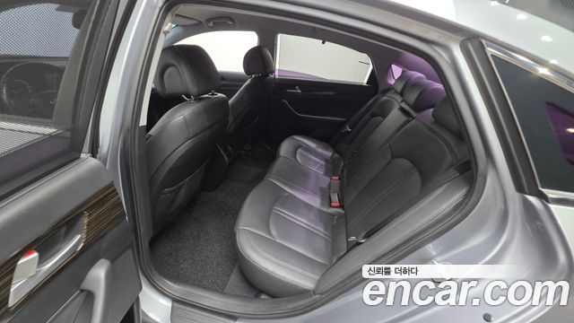 Hyundai Sonata 2016 — photo 16
