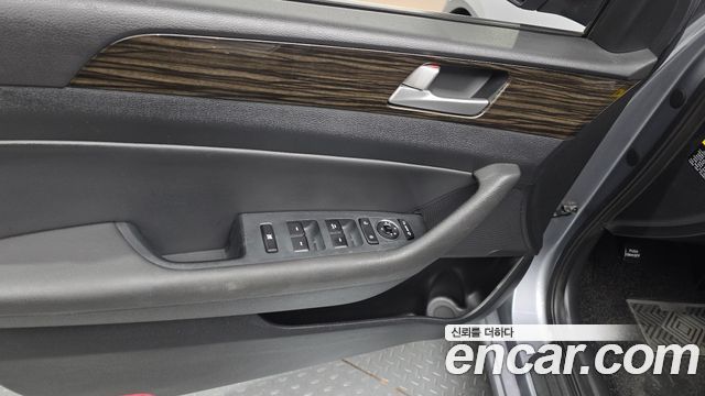 Hyundai Sonata 2016 — photo 28