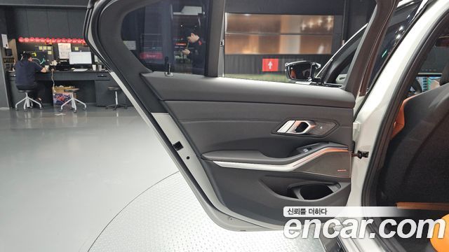 BMW M3 2025 — photo 15