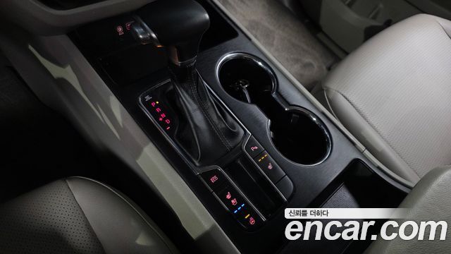 Kia Canival 2019 — photo 12