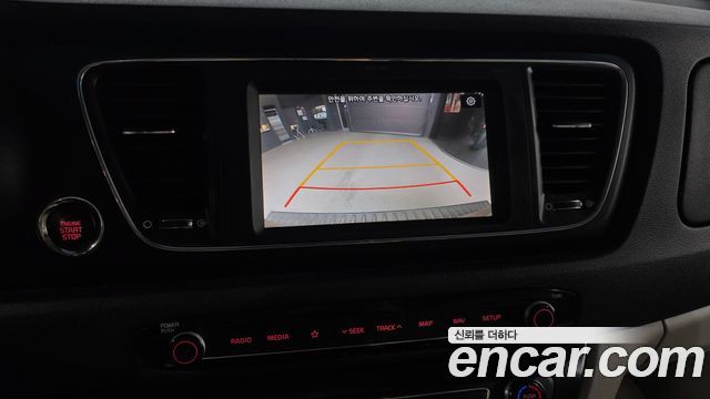 Kia Canival 2019 — photo 22