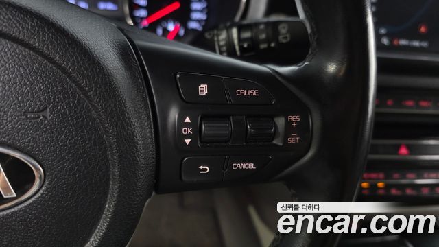 Kia Canival 2019 — photo 24