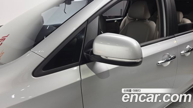 Kia Canival 2019 — photo 27