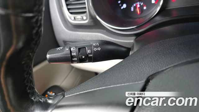 Kia Canival 2019 — photo 31
