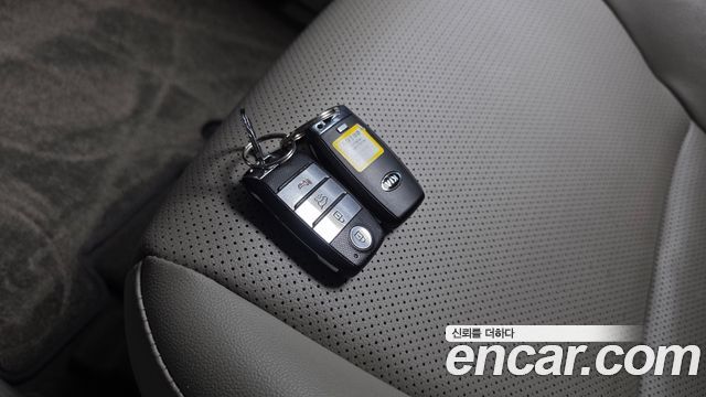 Kia Canival 2019 — photo 33