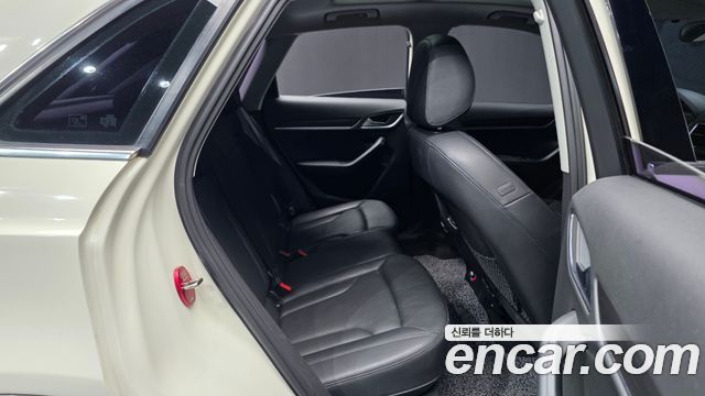 Audi Q3 2014 — photo 12