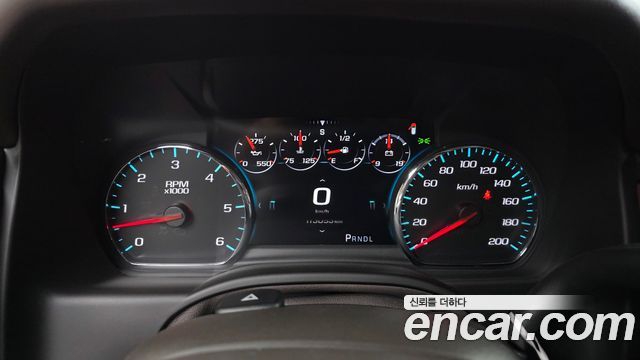 Chevrolet Surburban 2017 — photo 8