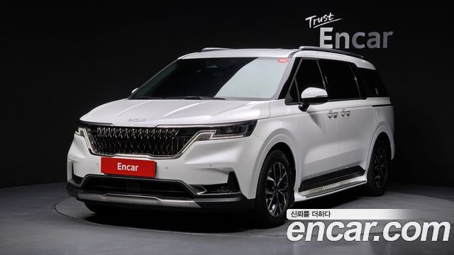 Kia Canival 2022 — photo 1