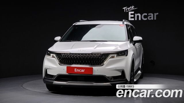 Kia Canival 2022 — photo 3