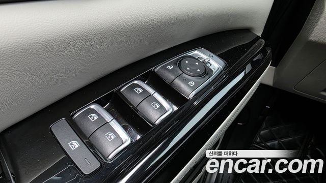 Kia Canival 2022 — photo 24