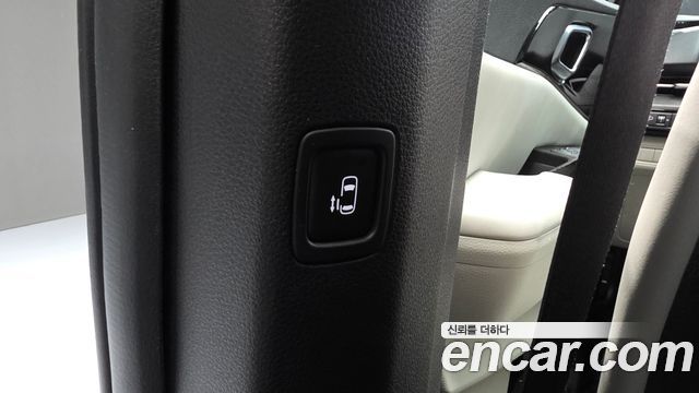 Kia Canival 2022 — photo 25