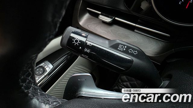 Kia Canival 2022 — photo 35