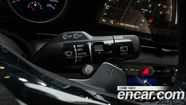 Kia Canival 2022 — photo 36