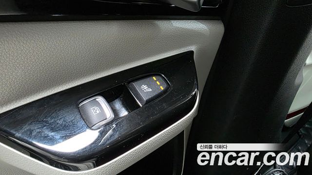 Kia Canival 2022 — photo 38