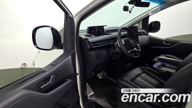 Hyundai Staria 2022 — photo 13