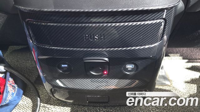 Hyundai Staria 2022 — photo 19