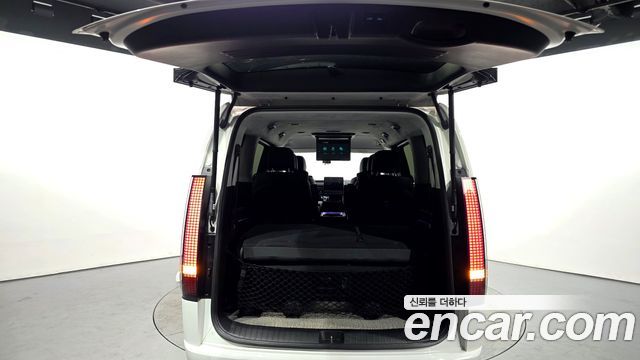 Hyundai Staria 2022 — photo 24