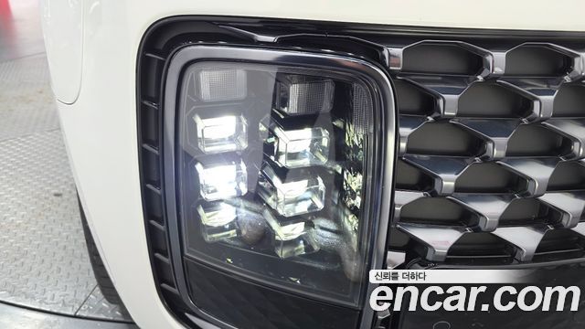 Hyundai Staria 2022 — photo 8