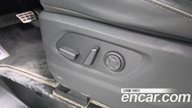 Hyundai Staria 2022 — photo 33