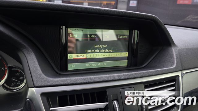 Mercedes-Benz E-Class 2013 — photo 22