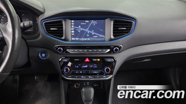 Hyundai Ioniq 2016 — photo 20