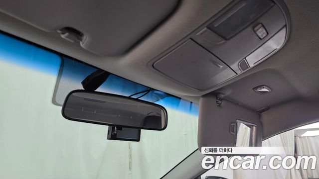 Hyundai Ioniq 2016 — photo 24