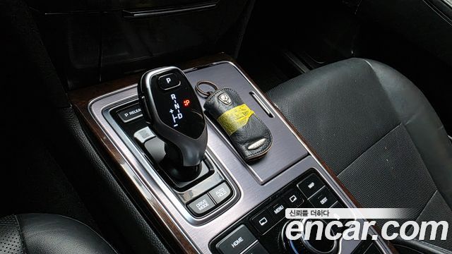 Hyundai Equus 2014 — photo 9