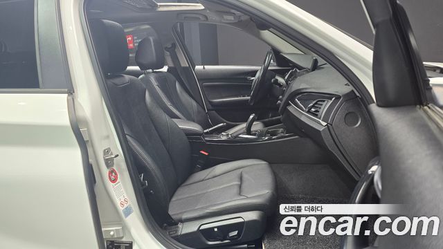 BMW 1-Series 2013 — photo 11