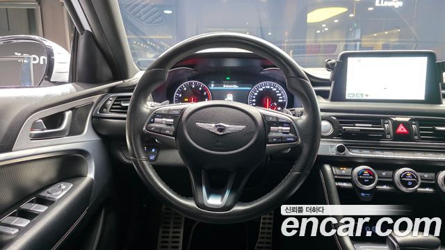 Genesis G70 2019 — photo 14