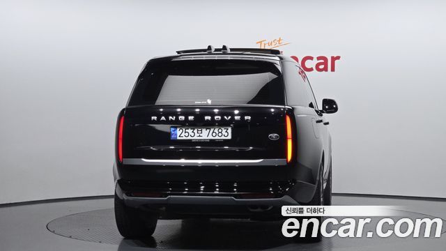 Land Rover Range Rover 2023 — photo 4