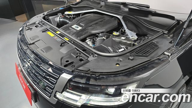 Land Rover Range Rover 2023 — photo 6