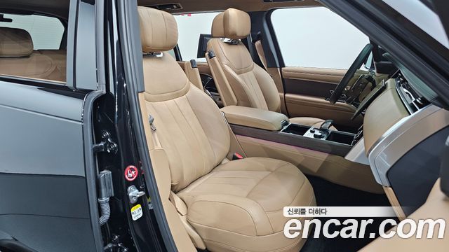 Land Rover Range Rover 2023 — photo 16