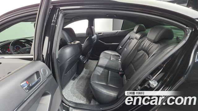 Kia K7 2010 — photo 18
