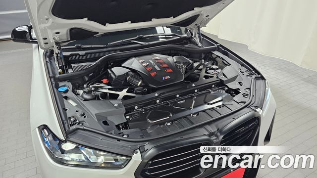 BMW X6M 2025 — photo 6