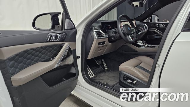 BMW X6M 2025 — photo 13