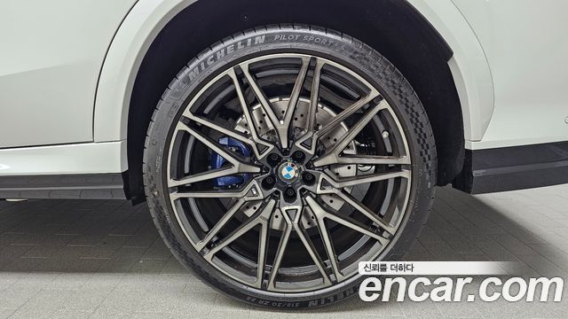BMW X6M 2025 — photo 7