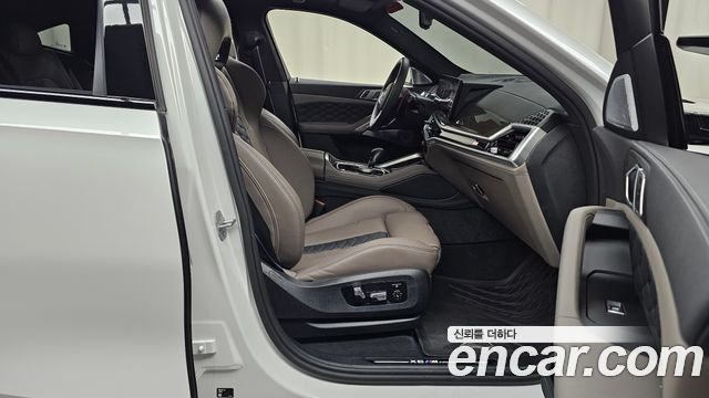 BMW X6M 2025 — photo 16