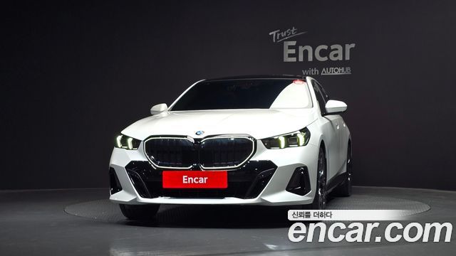 BMW 5-Series 2026 — photo 3