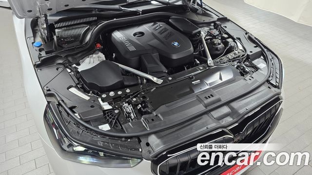 BMW 5-Series 2026 — photo 6