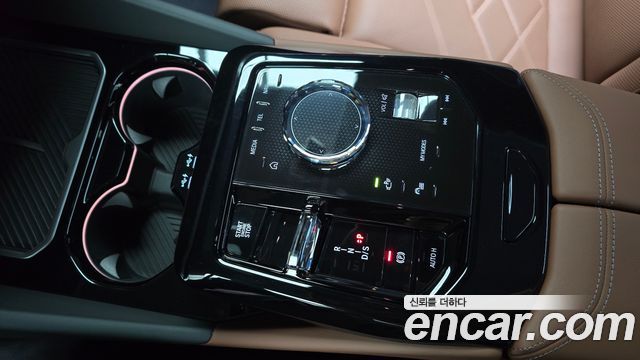 BMW 5-Series 2026 — photo 12