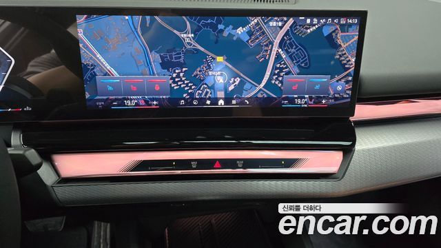 BMW 5-Series 2026 — photo 19