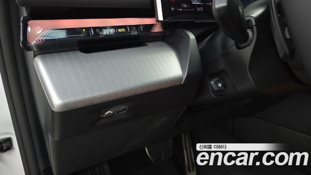 BMW 5-Series 2026 — photo 26